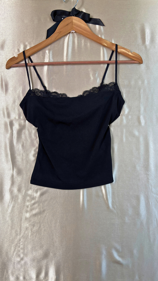 Lace Darling Top TRÈS FOU OR SOMETHING