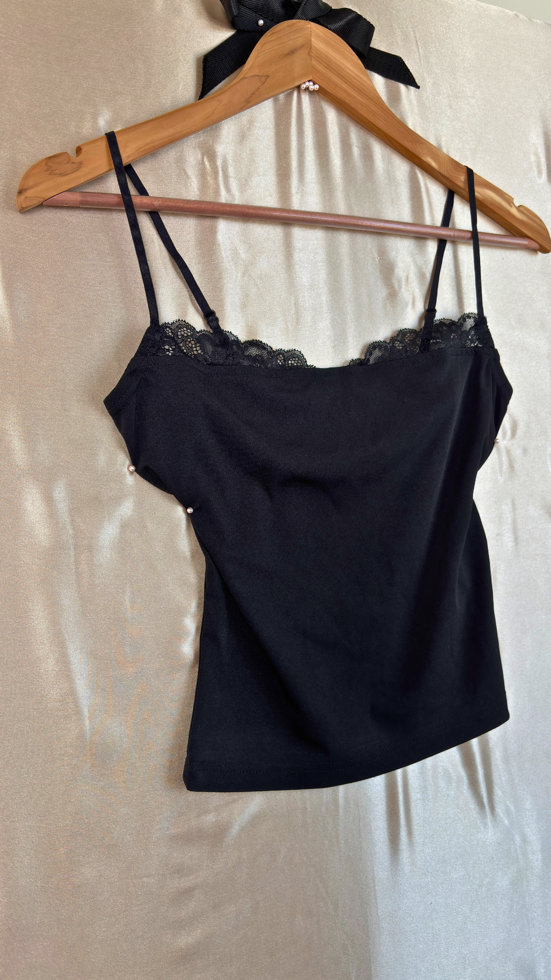 Lace Darling Top TRÈS FOU OR SOMETHING