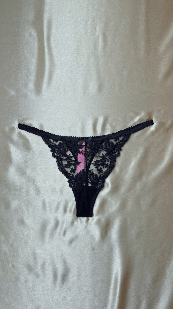 Amee Black Panty - TRÈS FOU OR SOMETHING
