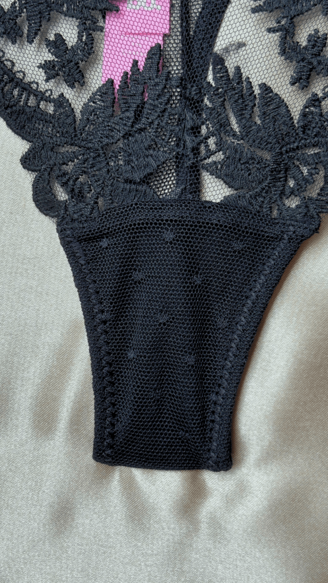 Amee Black Panty - TRÈS FOU OR SOMETHING