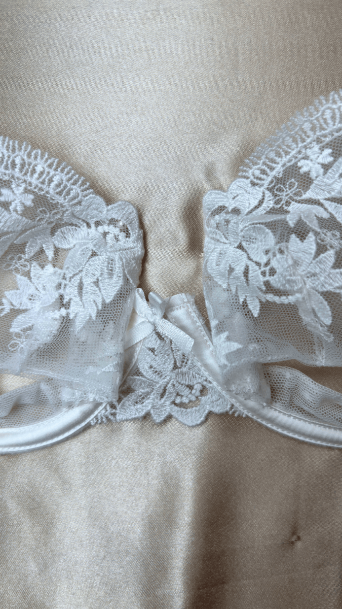 Amee White Bra - TRÈS FOU OR SOMETHING
