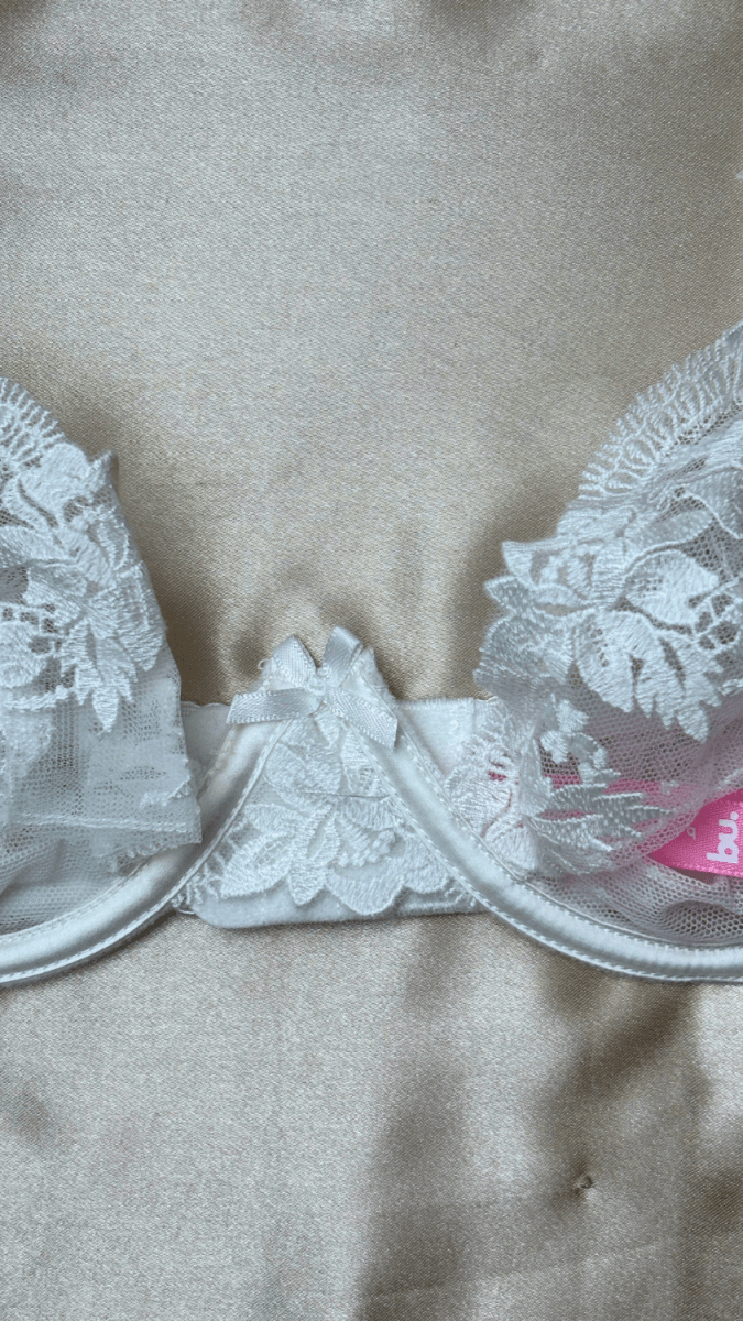 Amee White Bra - TRÈS FOU OR SOMETHING