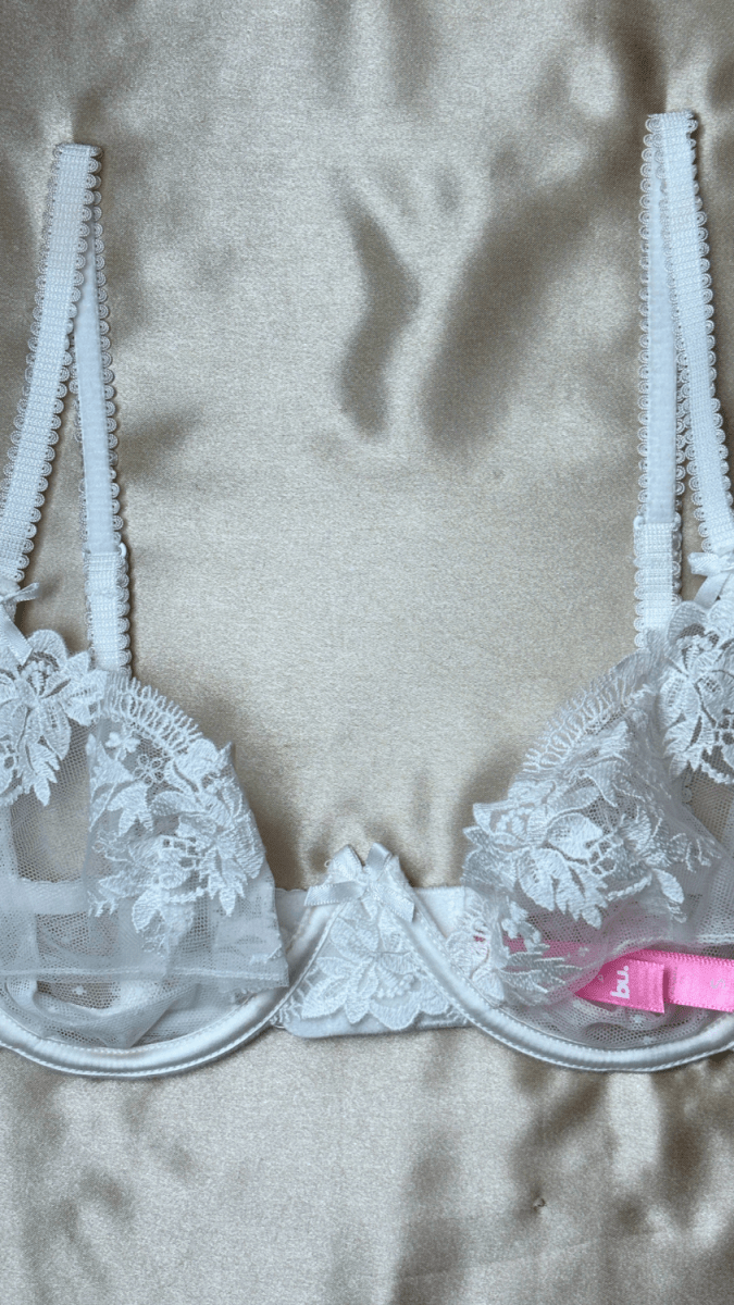 Amee White Bra - TRÈS FOU OR SOMETHING