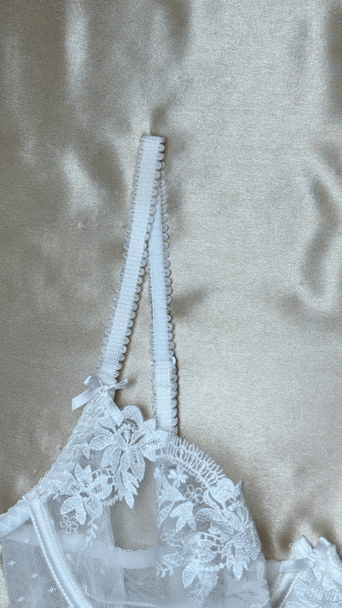 Amee White Bra - TRÈS FOU OR SOMETHING