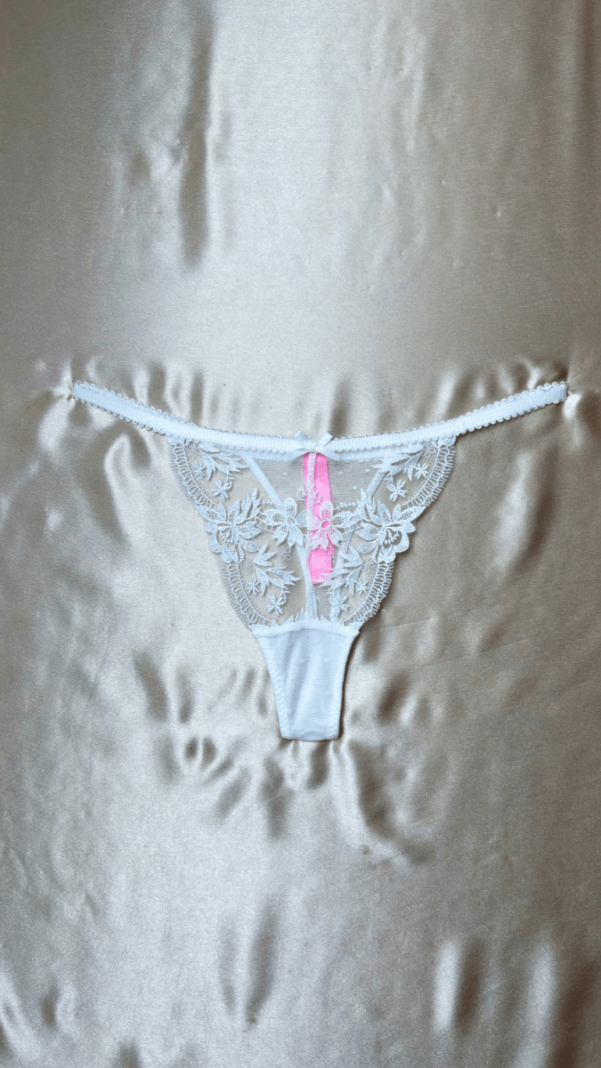 Amee White Panty - TRÈS FOU OR SOMETHING