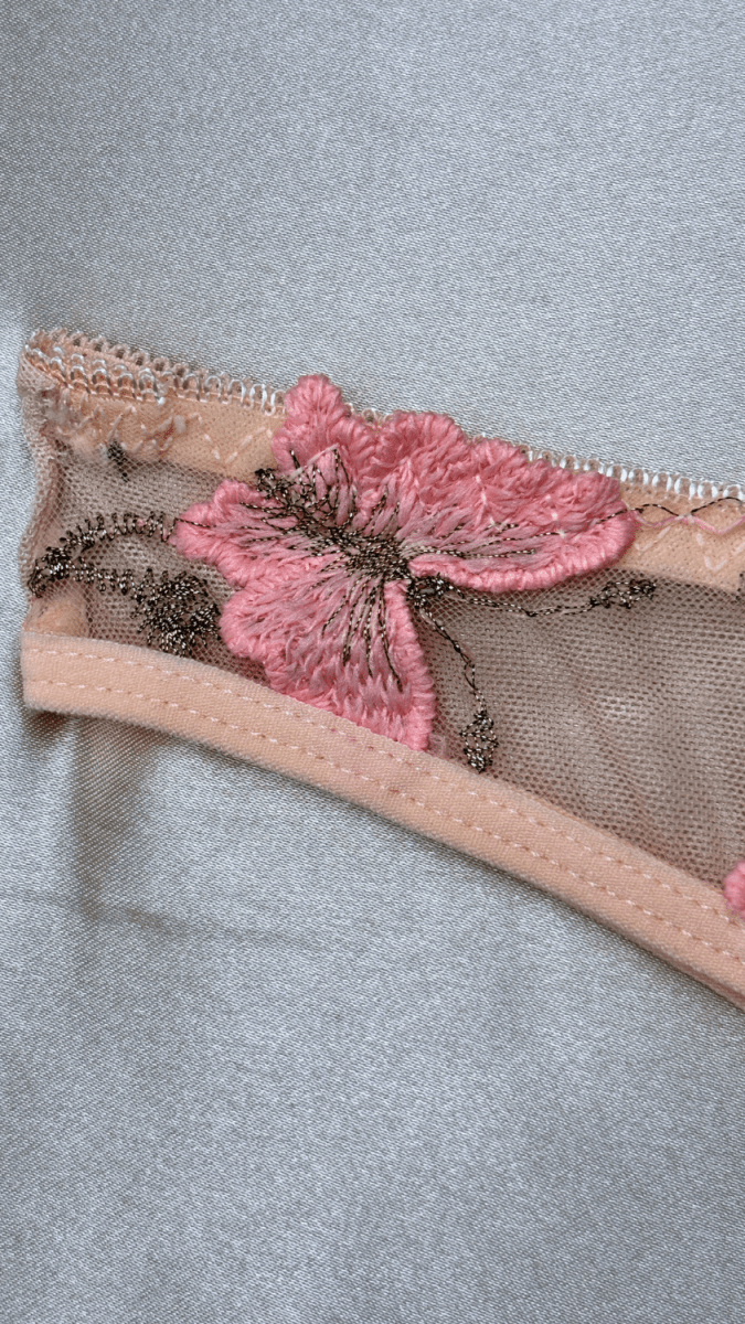 Angel Panty - TRÈS FOU OR SOMETHING