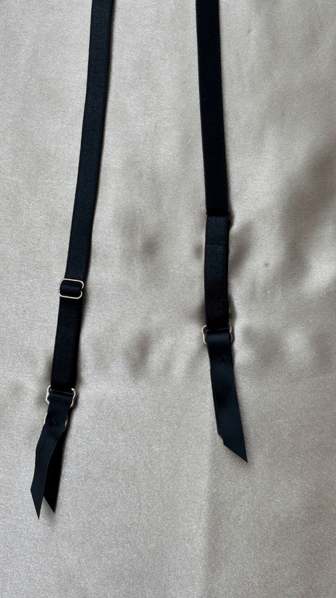 Audrey Garter - TRÈS FOU OR SOMETHING