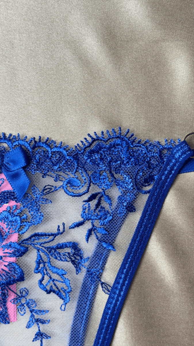 Azul Panty - TRÈS FOU OR SOMETHING