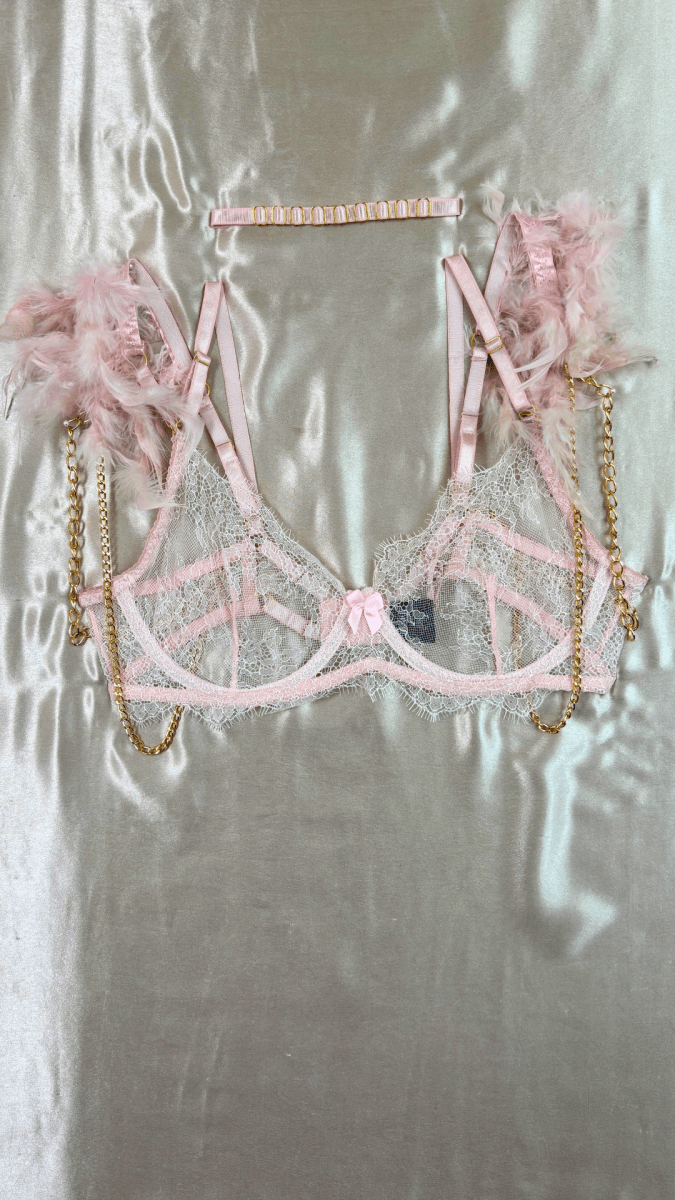 Babygirl Feathers Bra - TRÈS FOU OR SOMETHING