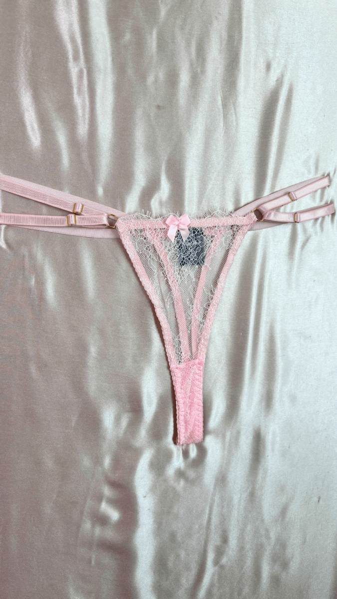 Babygirl Feathers Panty - TRÈS FOU OR SOMETHING