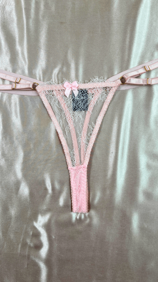 Babygirl Feathers Panty - TRÈS FOU OR SOMETHING