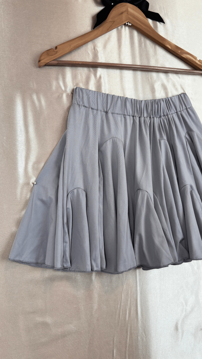 Beachy Frilly Skirt - TRÈS FOU OR SOMETHING