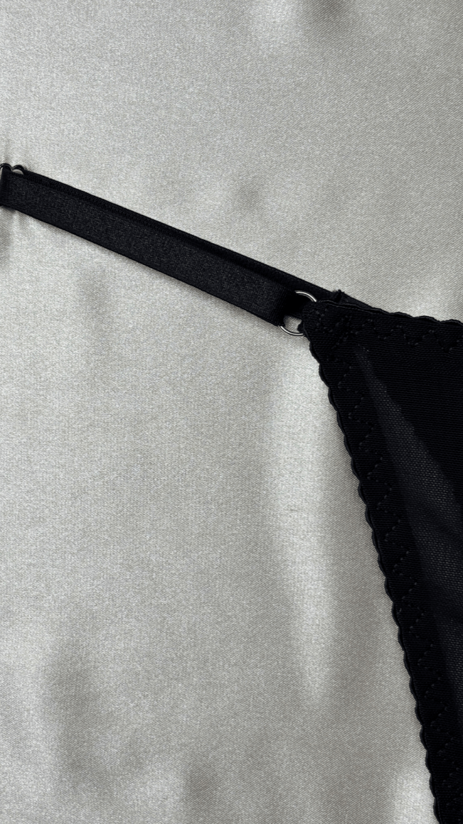 Bound Panty - TRÈS FOU OR SOMETHING