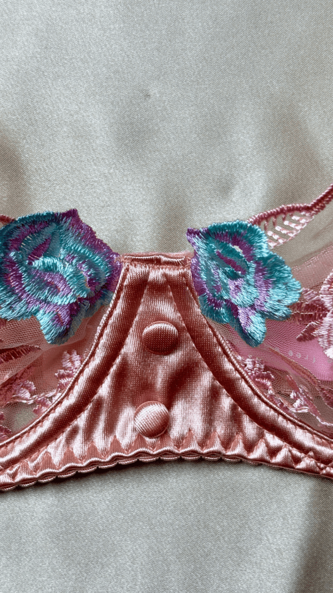 Brielle Rose Gold Bra - TRÈS FOU OR SOMETHING