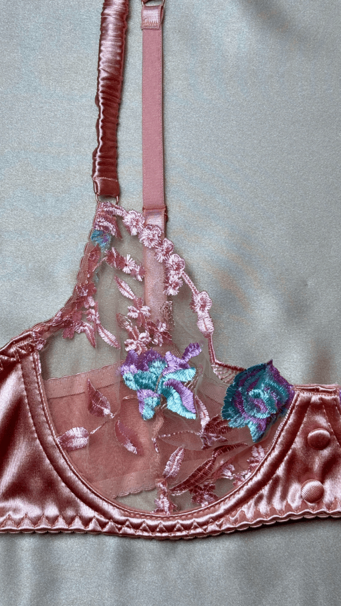 Brielle Rose Gold Bra - TRÈS FOU OR SOMETHING