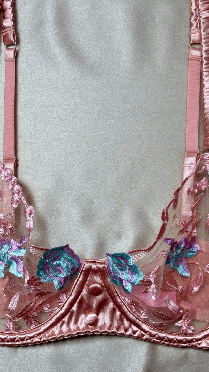 Brielle Rose Gold Bra - TRÈS FOU OR SOMETHING