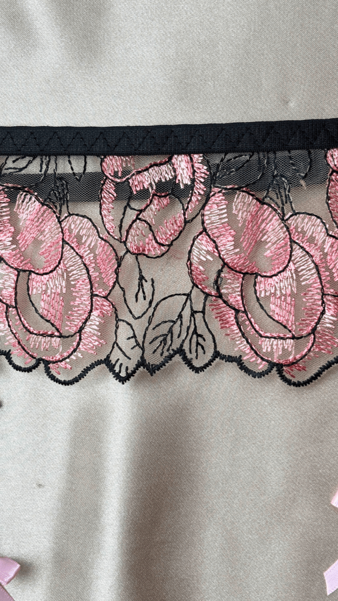 Brittney Garter - TRÈS FOU OR SOMETHING