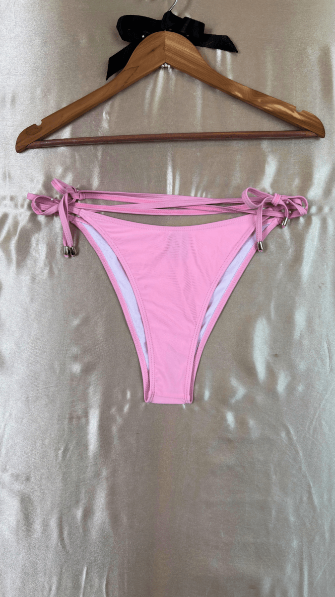 Bubblegum Bikini Bottom - TRÈS FOU OR SOMETHING