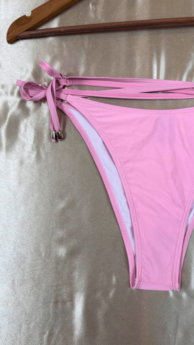 Bubblegum Bikini Bottom - TRÈS FOU OR SOMETHING