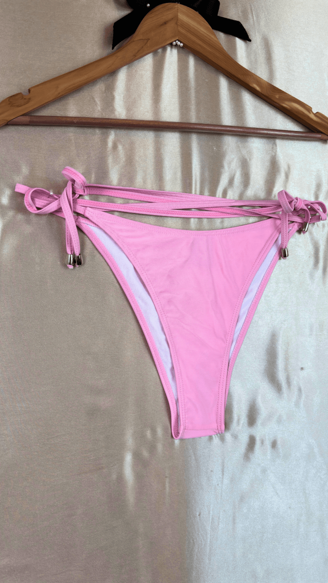 Bubblegum Bikini Bottom - TRÈS FOU OR SOMETHING