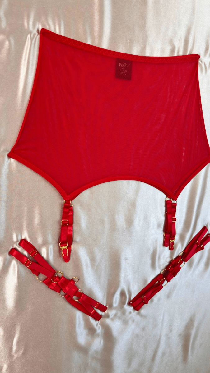 Cabaret Hearts Garter - TRÈS FOU OR SOMETHING