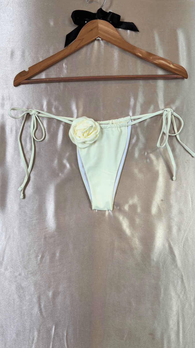 Camelia Bikini Bottom - TRÈS FOU OR SOMETHING