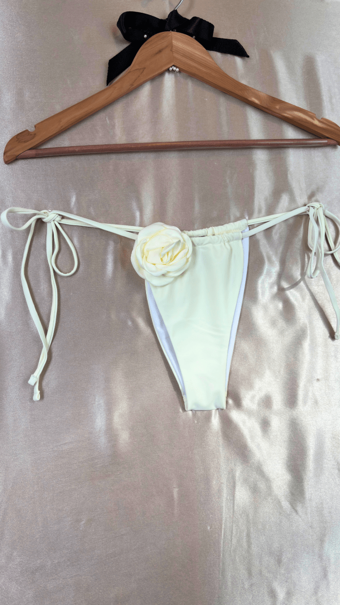 Camelia Bikini Bottom - TRÈS FOU OR SOMETHING