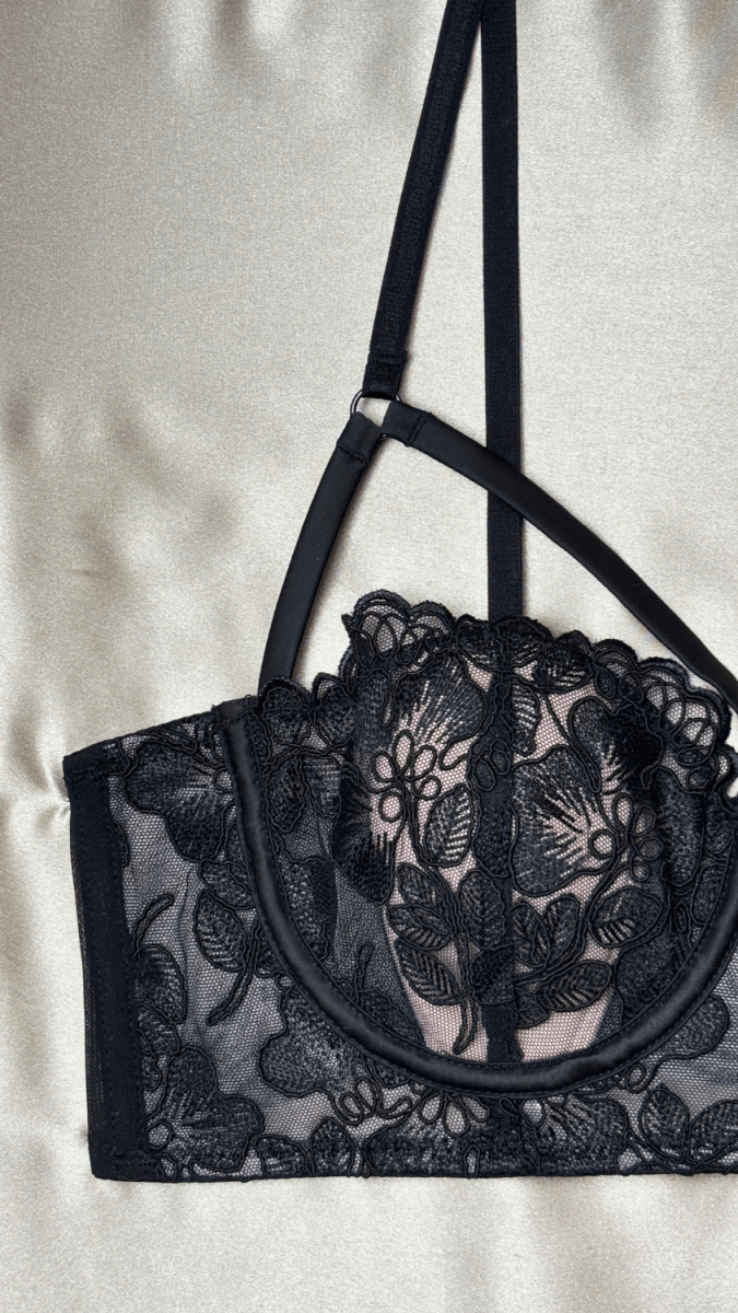 Camilia Black Bra - TRÈS FOU OR SOMETHING