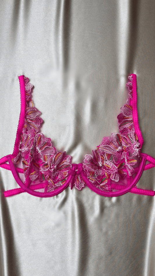 Candy Bra - TRÈS FOU OR SOMETHING