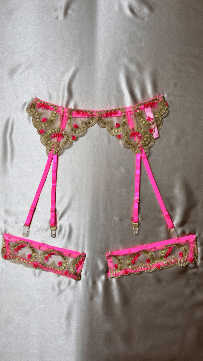 Coquette Garter - TRÈS FOU OR SOMETHING