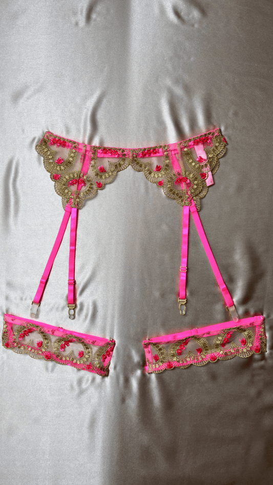 Coquette Garter - TRÈS FOU OR SOMETHING