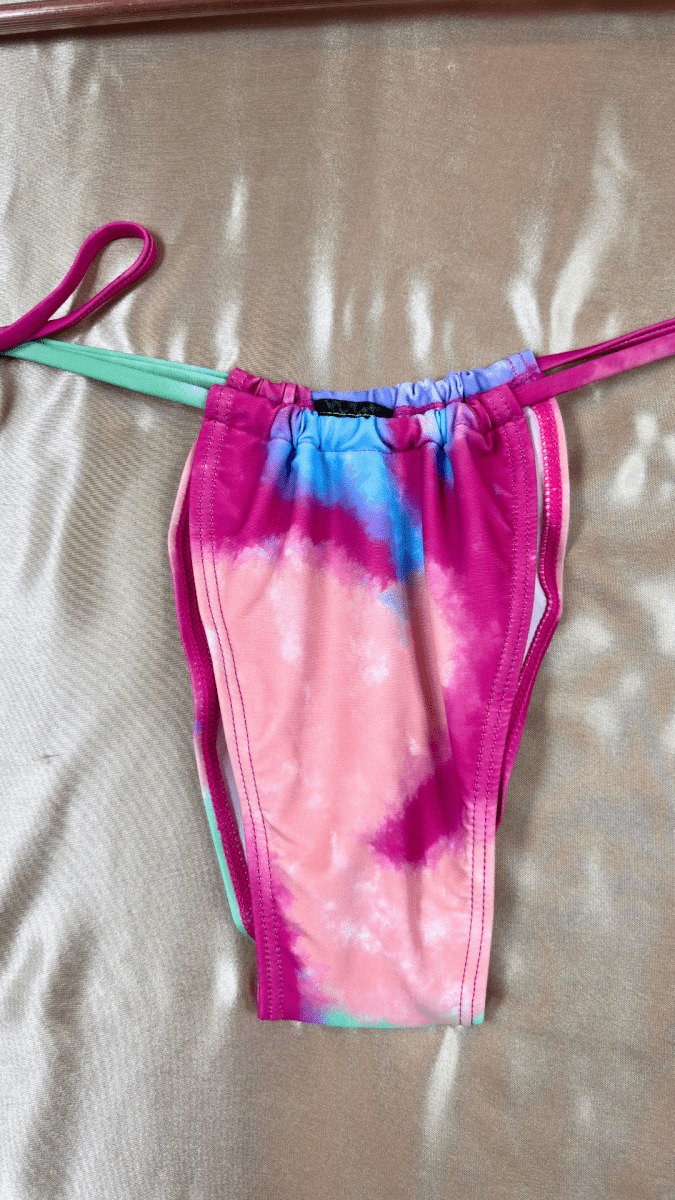 Cosmic Boom Bikini Bottom - TRÈS FOU OR SOMETHING