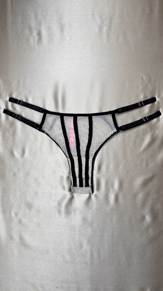 Cruella Panty - TRÈS FOU OR SOMETHING