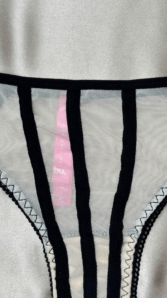 Cruella Panty - TRÈS FOU OR SOMETHING