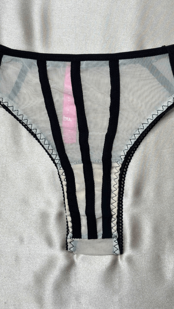 Cruella Panty - TRÈS FOU OR SOMETHING