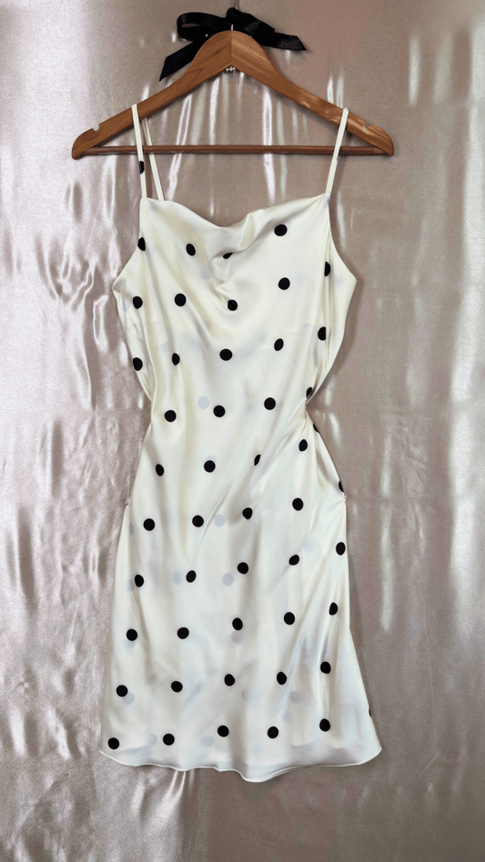 Dot My Dress - TRÈS FOU OR SOMETHING
