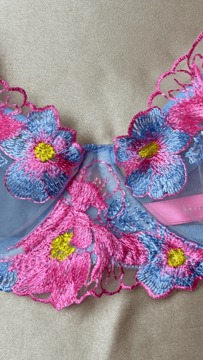 Eden Light Blue Bra - TRÈS FOU OR SOMETHING