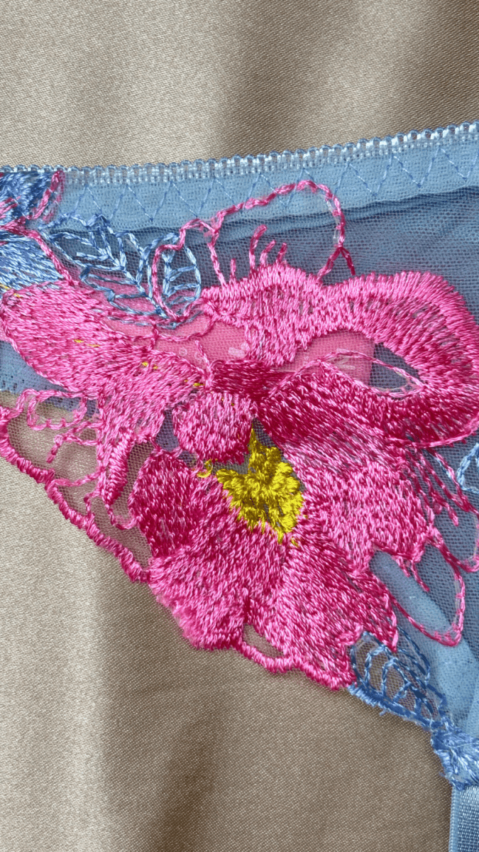 Eden Light Blue Garter - TRÈS FOU OR SOMETHING