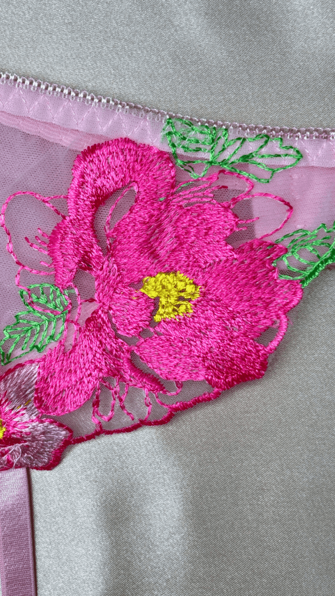 Eden Pink Garter Belt - TRÈS FOU OR SOMETHING