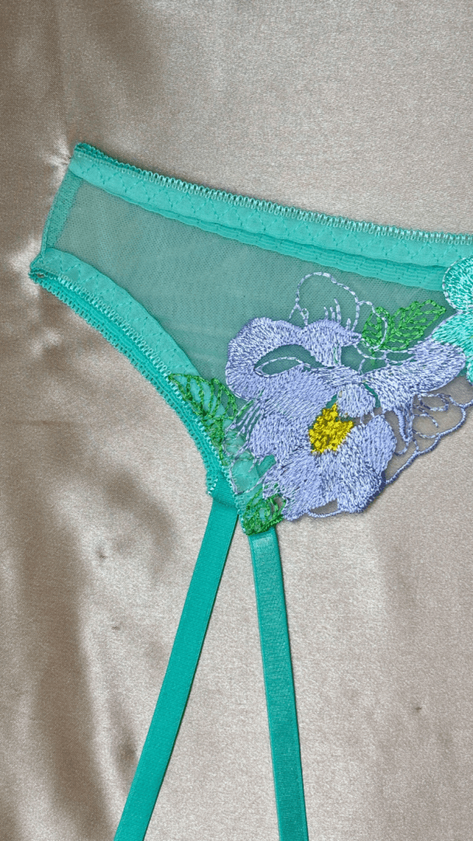 Eden Turquoise Garter - TRÈS FOU OR SOMETHING