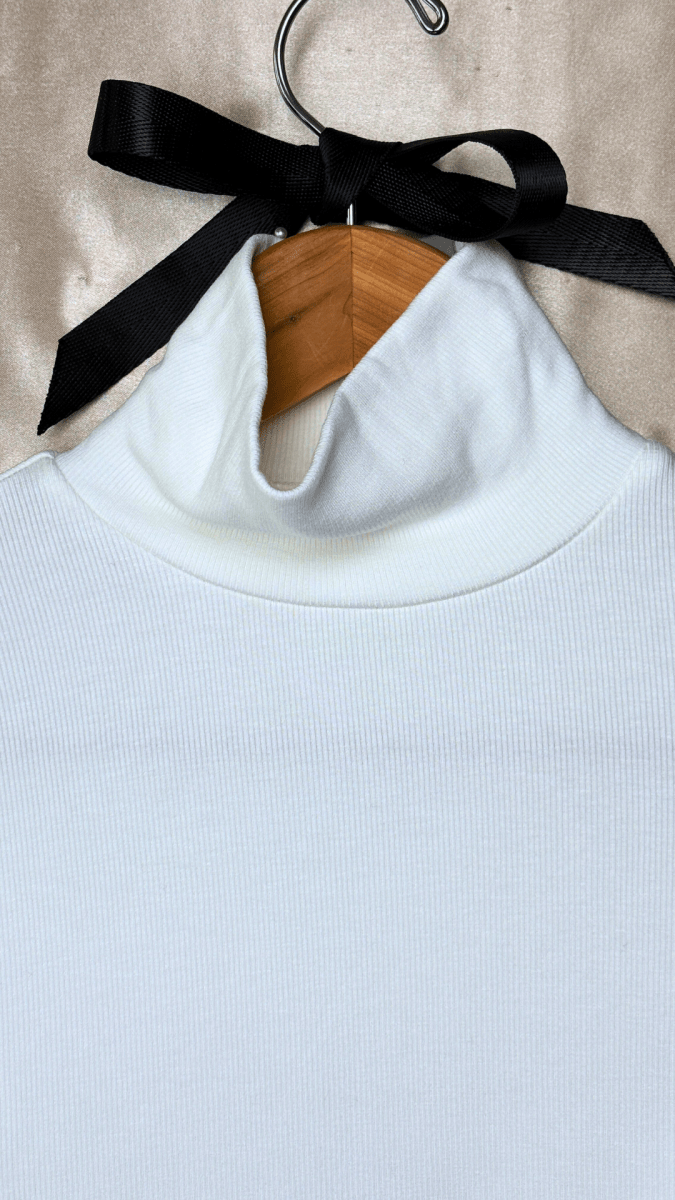 Elevated Knit Turtle Long Sleeve White Bodysuit Top - TRÈS FOU OR SOMETHING