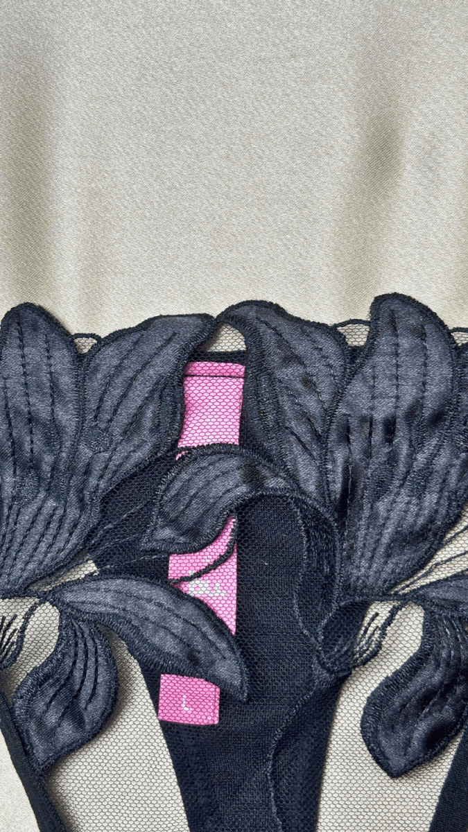 Elle Black Panty - TRÈS FOU OR SOMETHING