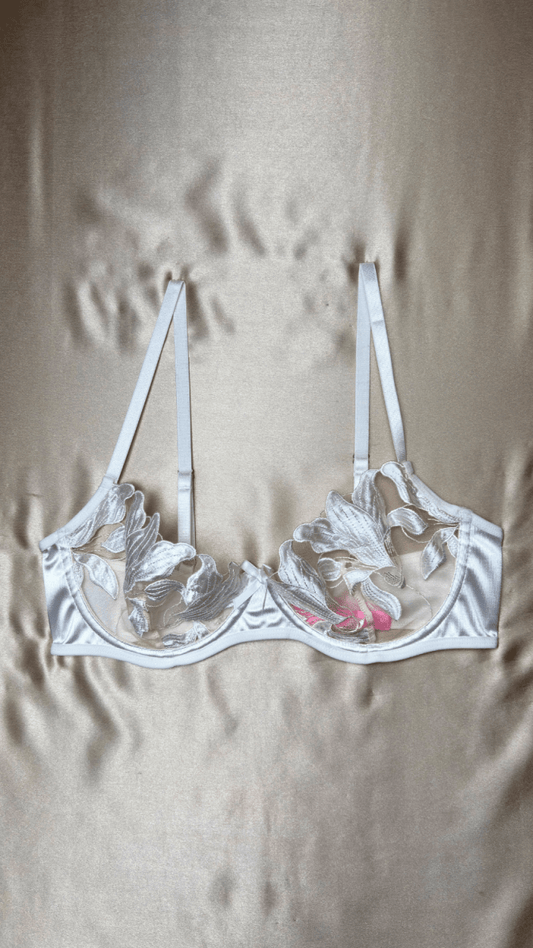 Elle White Bra - TRÈS FOU OR SOMETHING
