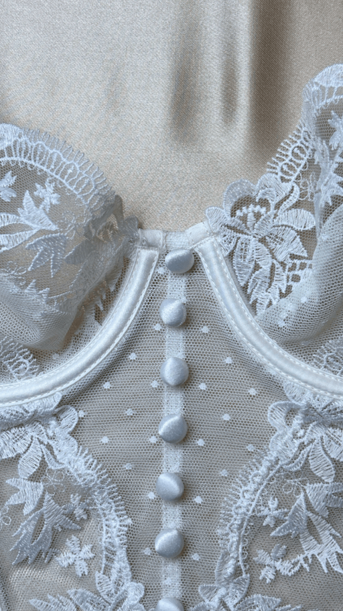 Emilie White Bustier - TRÈS FOU OR SOMETHING