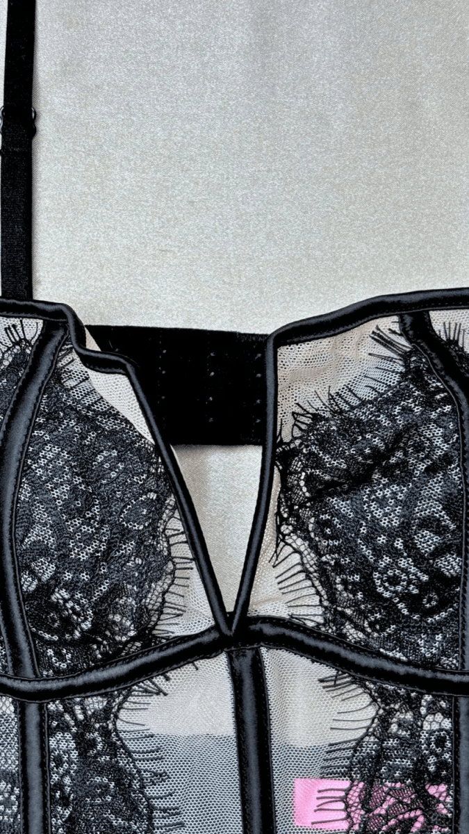 Eva Black Bustier - TRÈS FOU OR SOMETHING