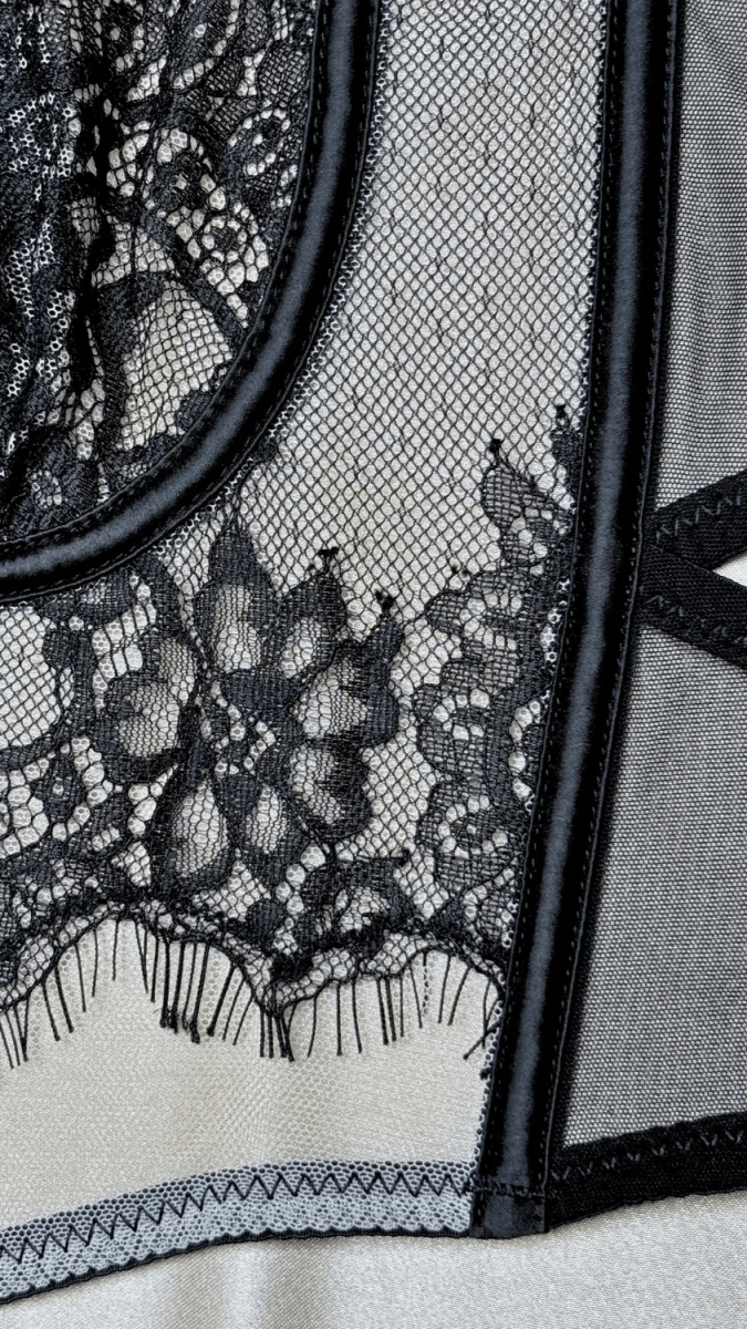 Eva Black Bustier - TRÈS FOU OR SOMETHING