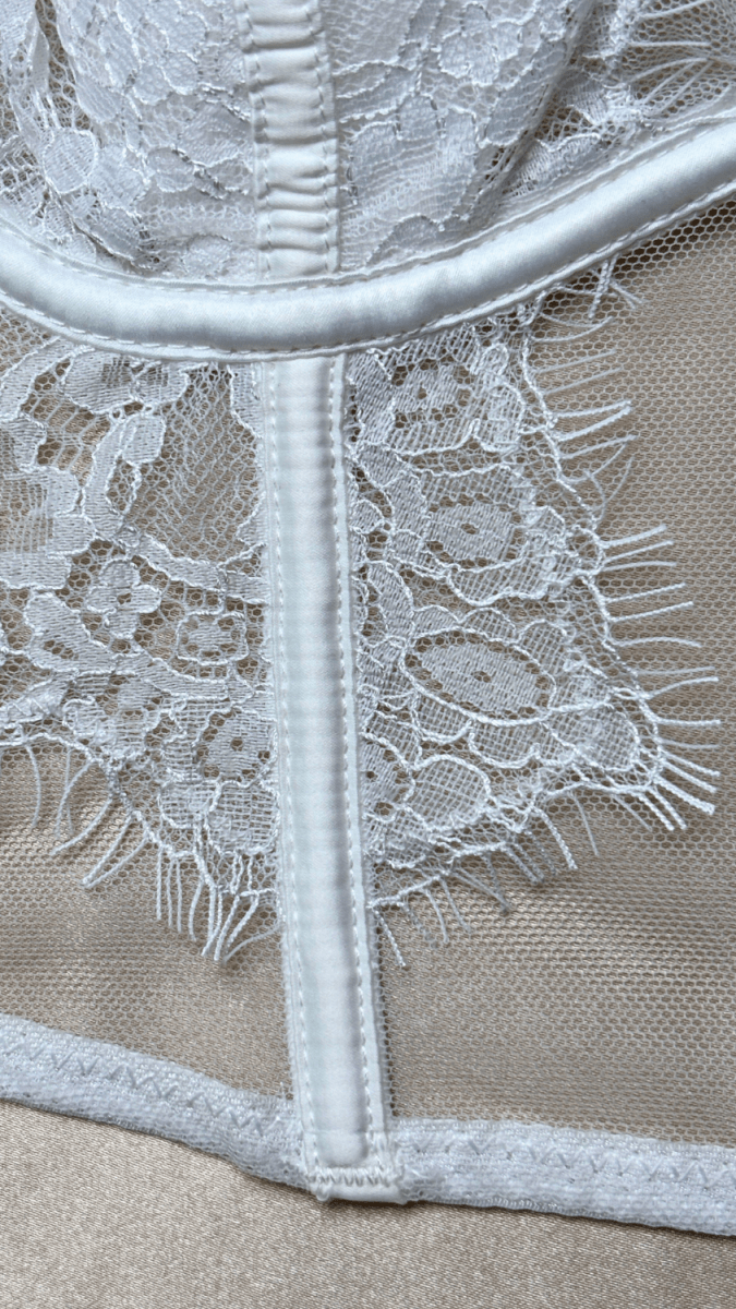 Eva White Bustier - TRÈS FOU OR SOMETHING