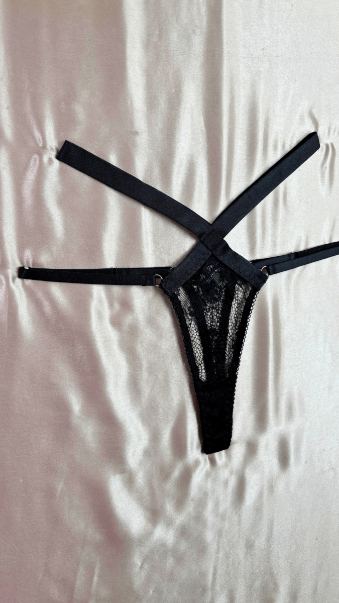 Exquisitely Wrapped in Lace Panty - TRÈS FOU OR SOMETHING