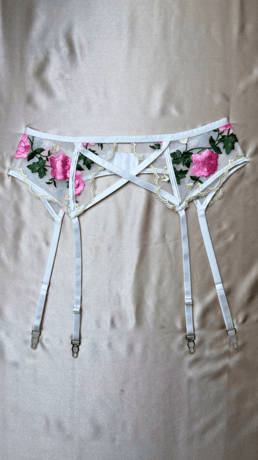 Faye Garter - TRÈS FOU OR SOMETHING