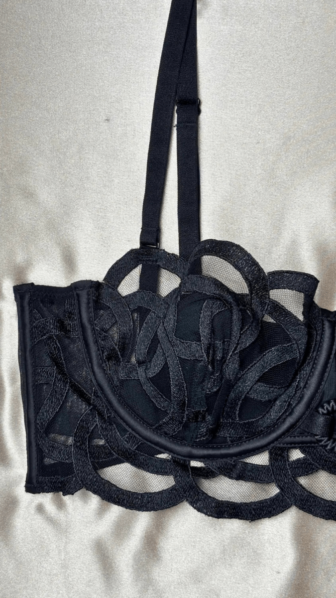 Fleur Black Bra - TRÈS FOU OR SOMETHING